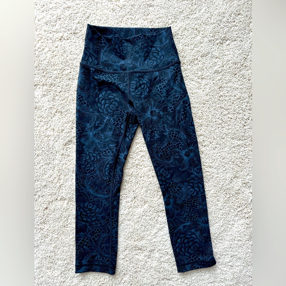 Lululemon leggings size 4
